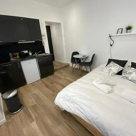 Studio - Wifi - Ultra Centre Апартаменти